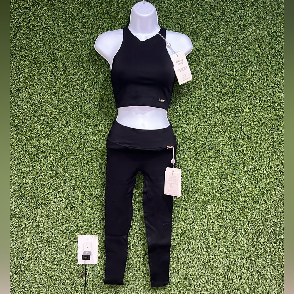 NWT Bombshell Sportswear Black Inspired Seamless Ribbed Leggings